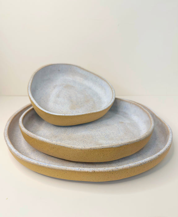 OCEAN SAND PLATES SET. Large, medium & small.