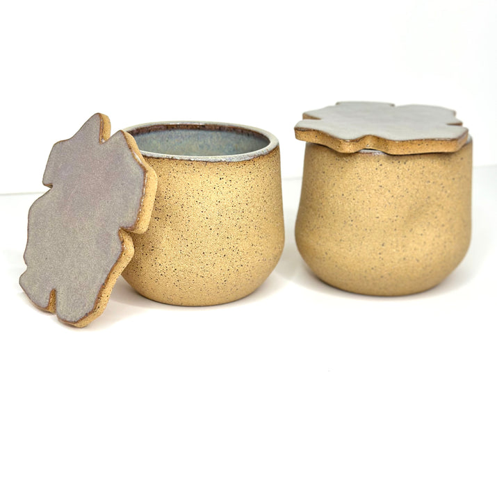 FRECKLES CUP SET (2 cups + 2 Flower coaters)