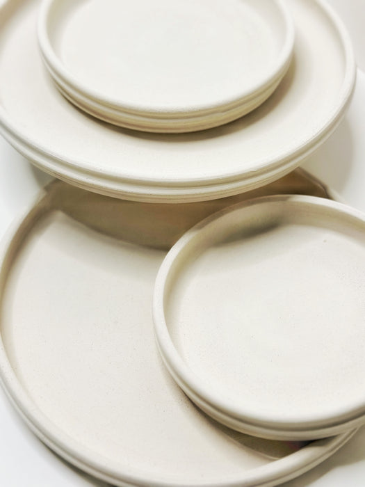 HUNNY DINNER PLATES (Set of four pieces)