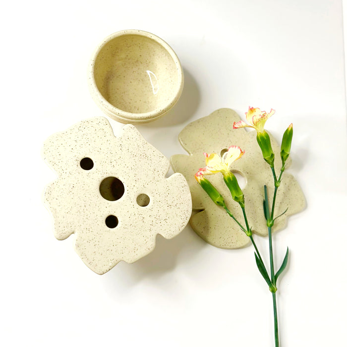 FLOWER FROG (5 inches)