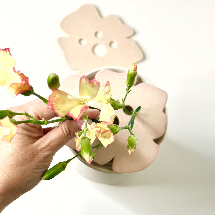 FLOWER FROG (5 inches)
